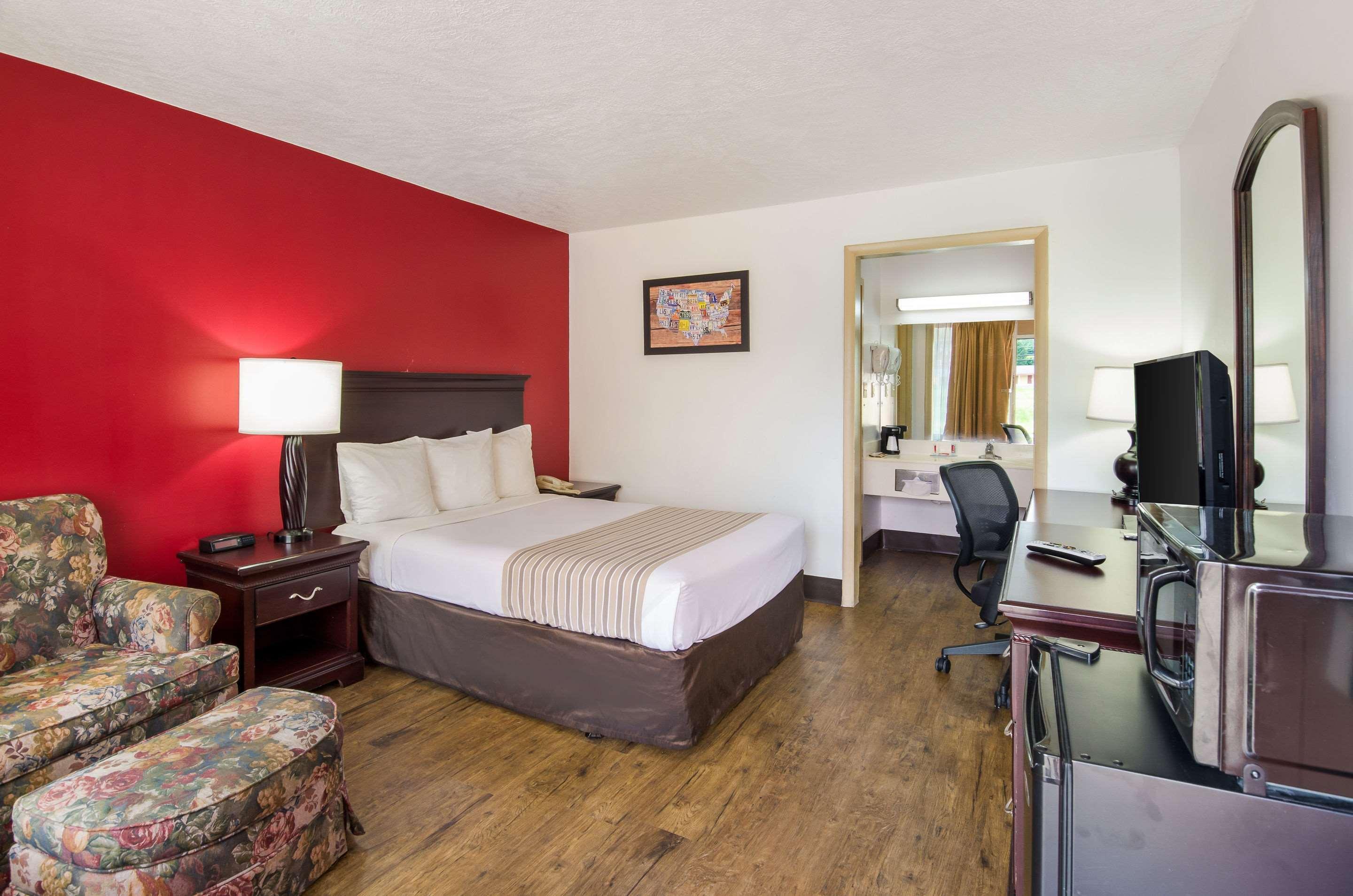Econo Lodge Marion I-81 Exterior foto
