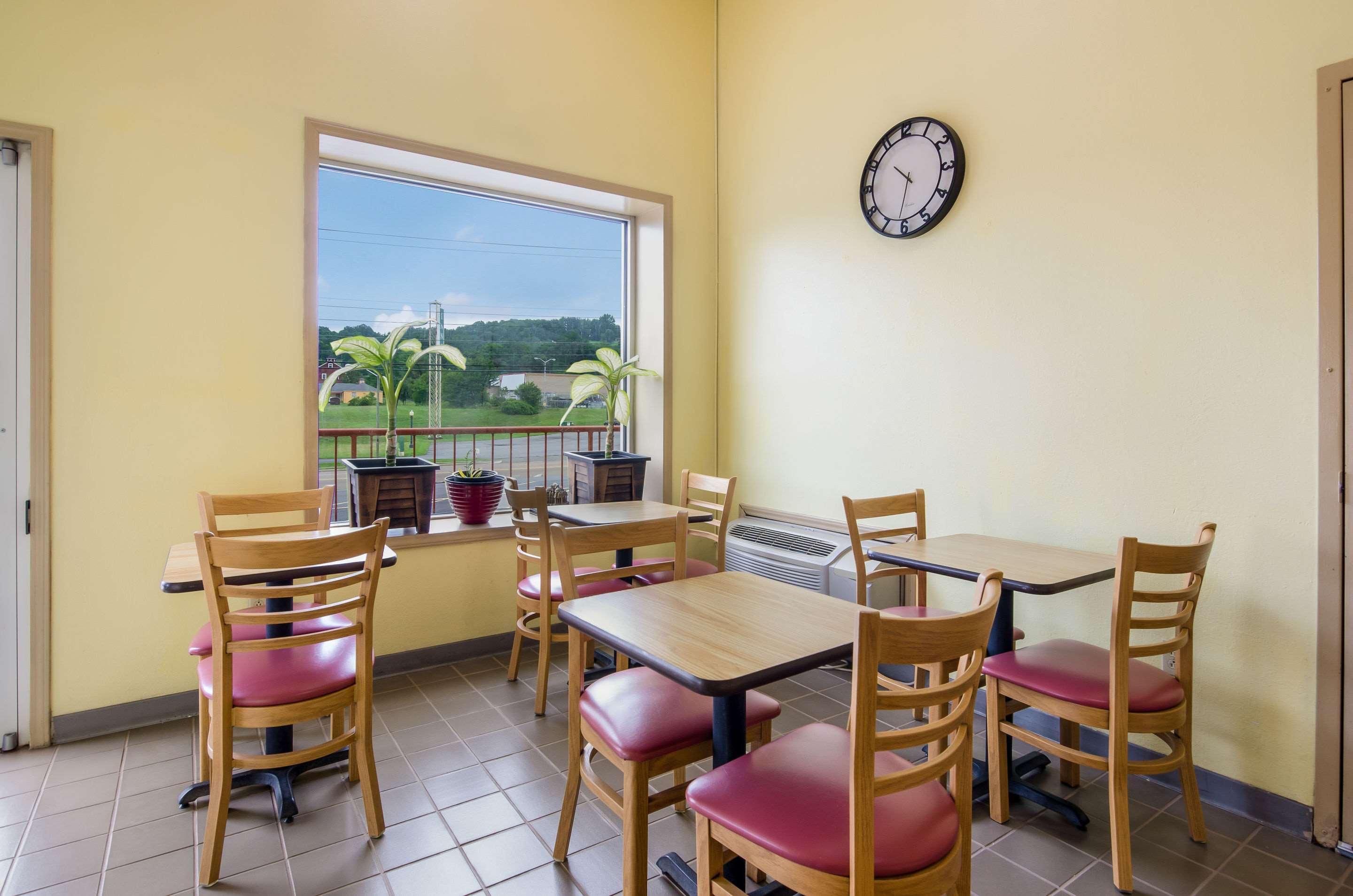 Econo Lodge Marion I-81 Exterior foto