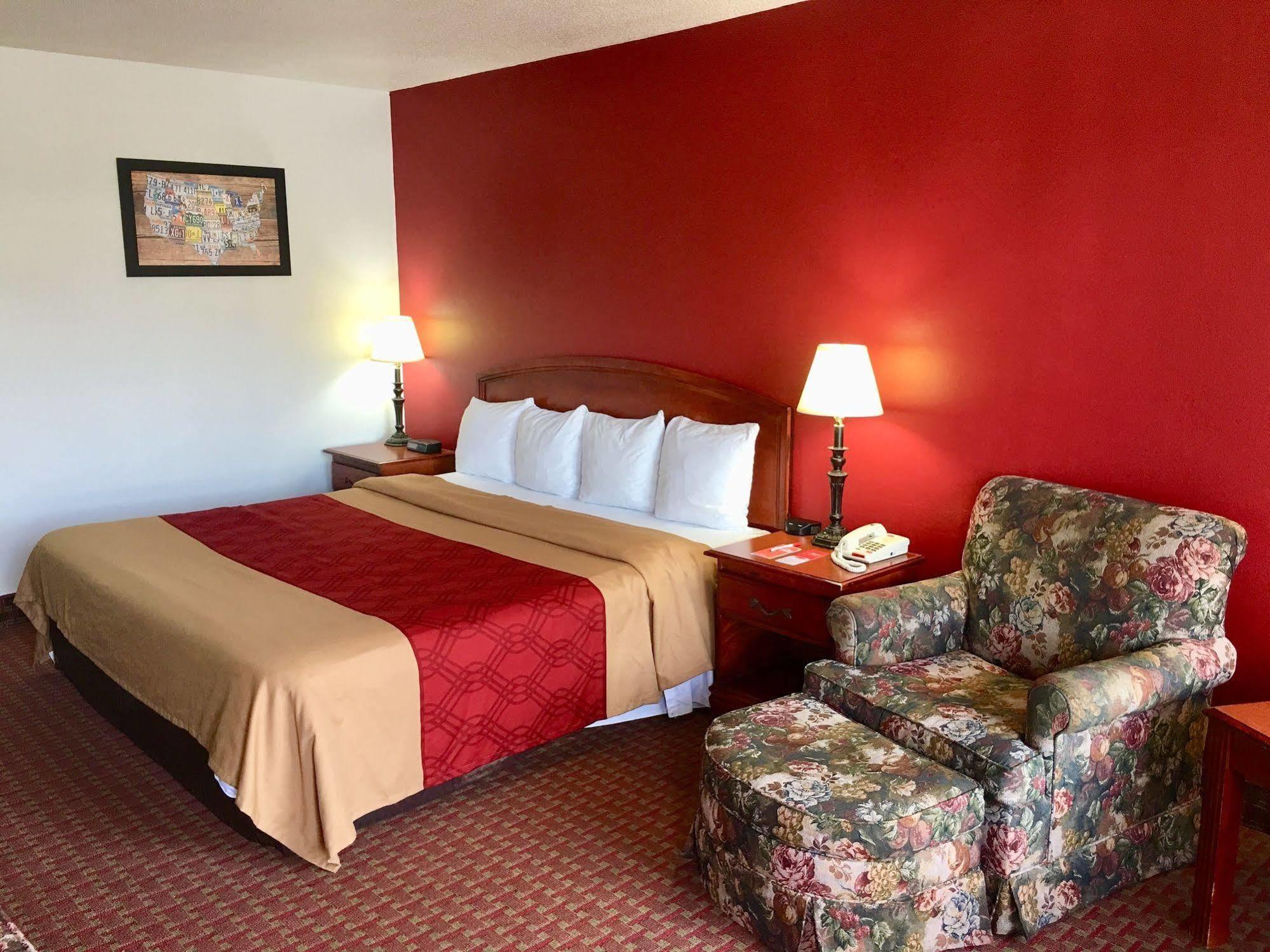 Econo Lodge Marion I-81 Exterior foto